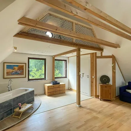 Design Loft In A Secluded Natural Retreat *